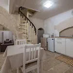 Marga's House شقة باري