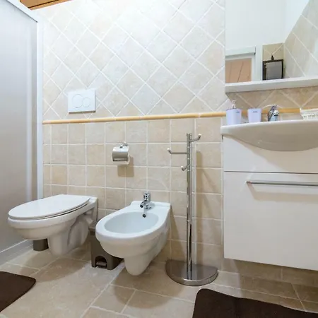 Marga's House Apartment *